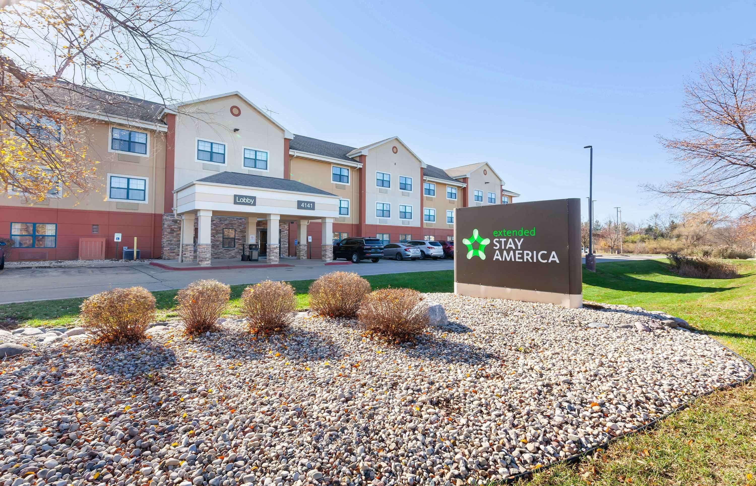 2 Airport Hotels Near Reid Municipal Golf Course for Easy Access