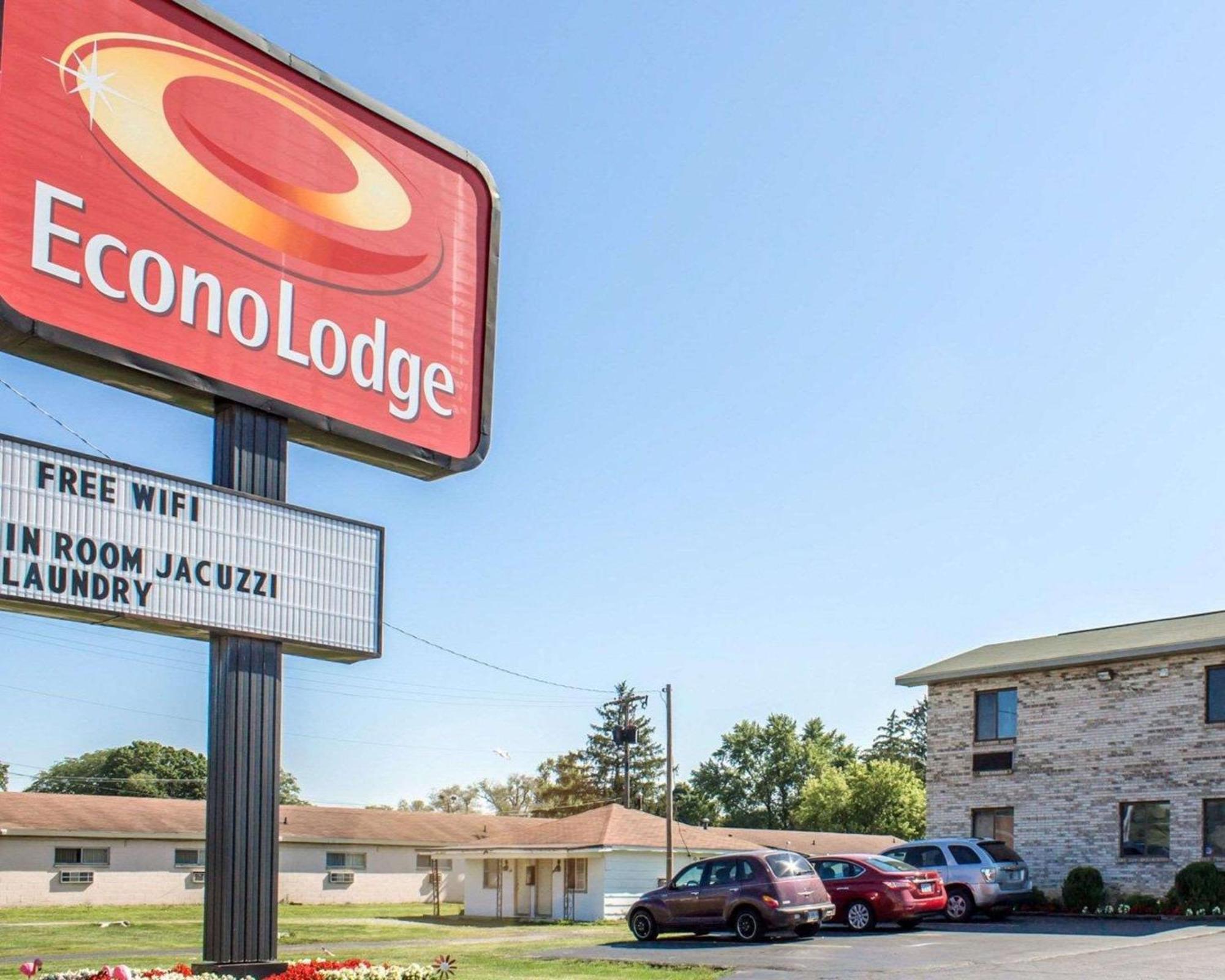 4 Smart Econo Lodge Hotels In Indiana Worth Booking