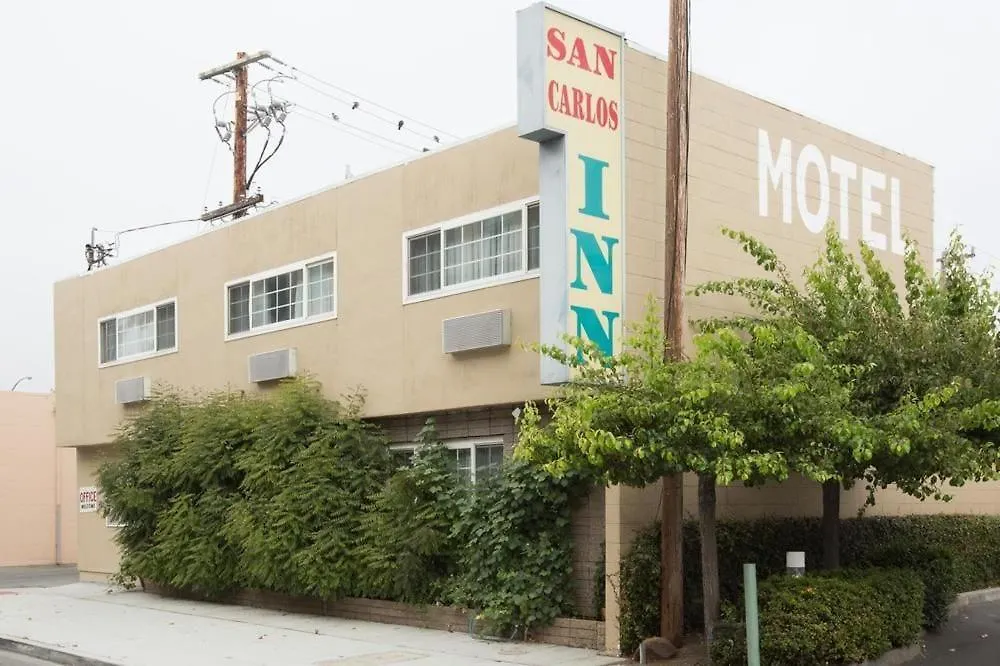 7 Central Hotels Near California Pilots Assn Worth Booking