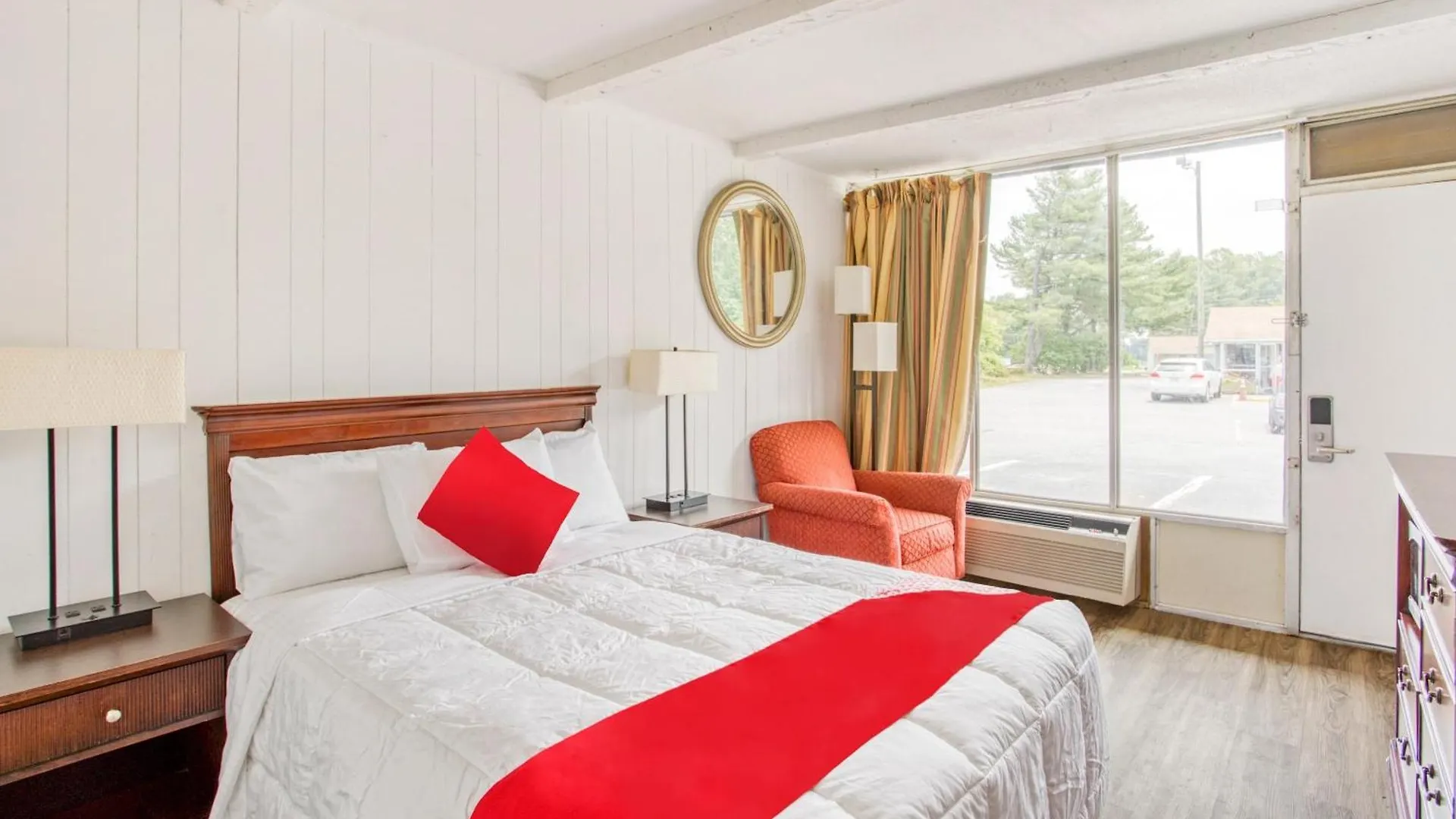 9 Top-Rated OYO Hotels Across the United States